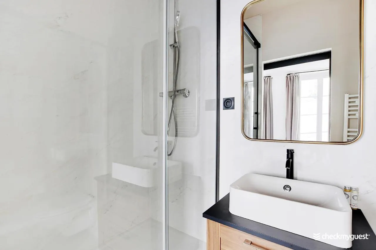 Апартаменты Cmg Luxe - Canal St Martin Париж
